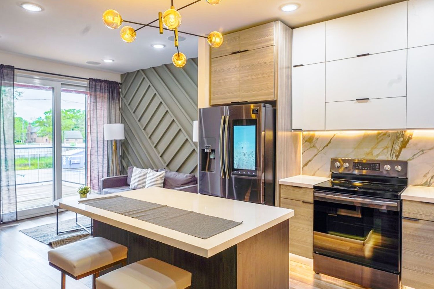 st-louis-apartments-amenities-livingroom